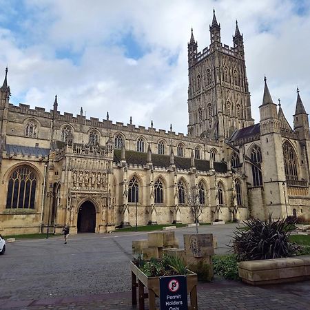 Central Gloucester Self-Catering Flat - A Hidden Gem 외부 사진